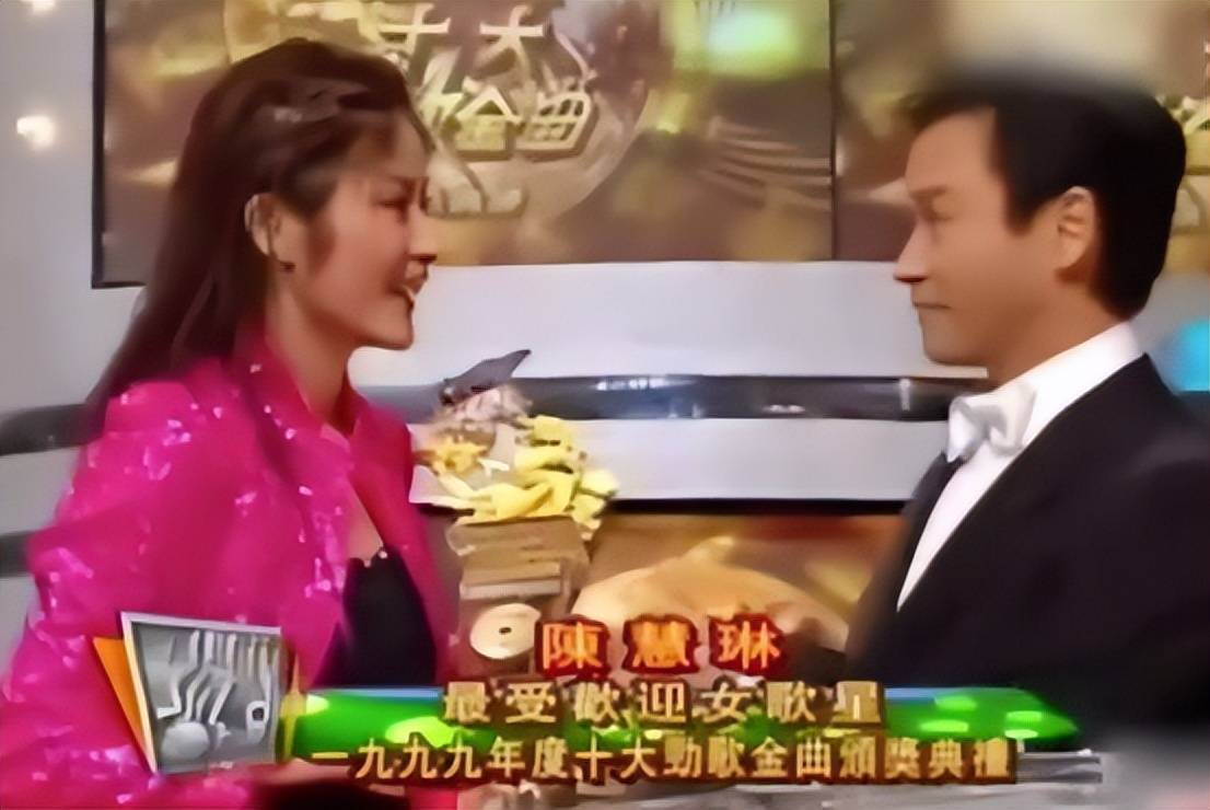 与林青霞齐名的女明星_林青霞获得香港大学名誉博士学位_林青霞67岁可爱回怼网友