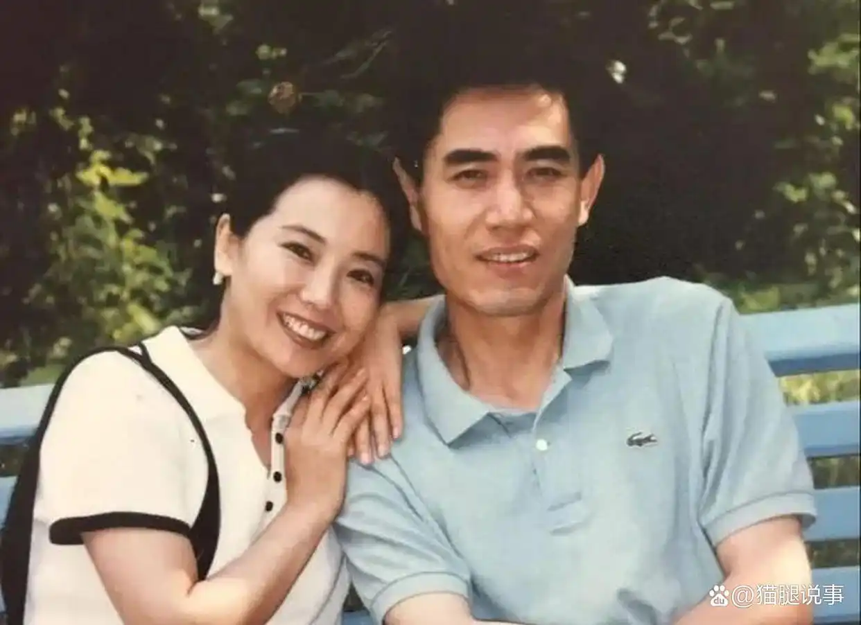 娱乐圈典范夫妻_陈宝国赵奎娥爱情故事_娱乐圈夫妻有哪些照片