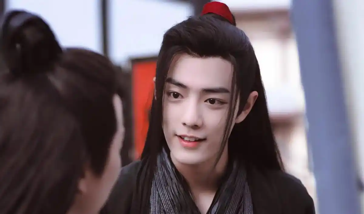 娱乐圈被黑明星洗白案例_明星黑料怎么解决,_赵丽颖被黑经历及洗白之路